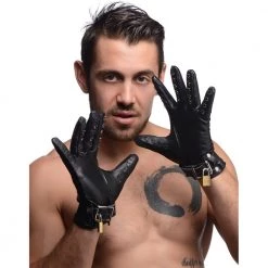 Boyzshop New Items Locking Vampire Gloves